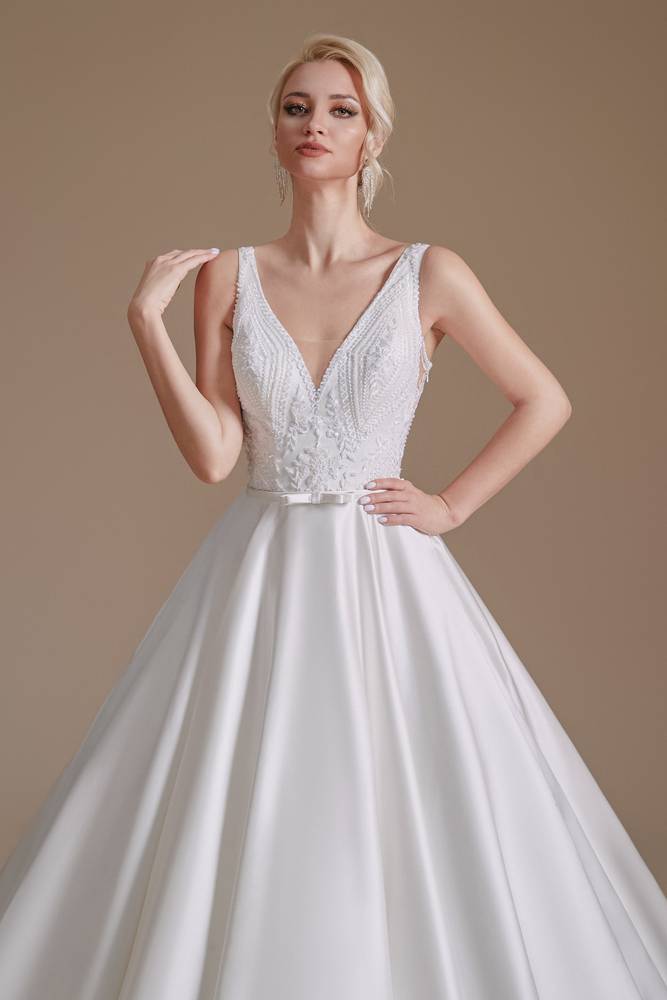 White V-Neck Sleeveless Floor-Length Satin Wedding Dresses with Sash