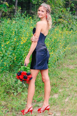 Black Sweetheart Strapless Short Homecoming Dresses with Ruffles