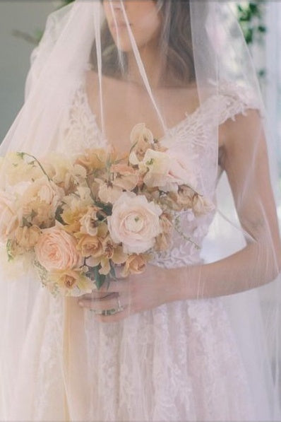 White Fashionable Capped Backless A-Line Tulle Wedding Dresses with Appliques