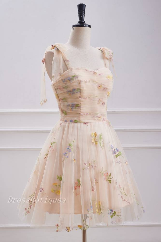 Champagne Sweetheart Floral Print A-Line Homecoming Dresses