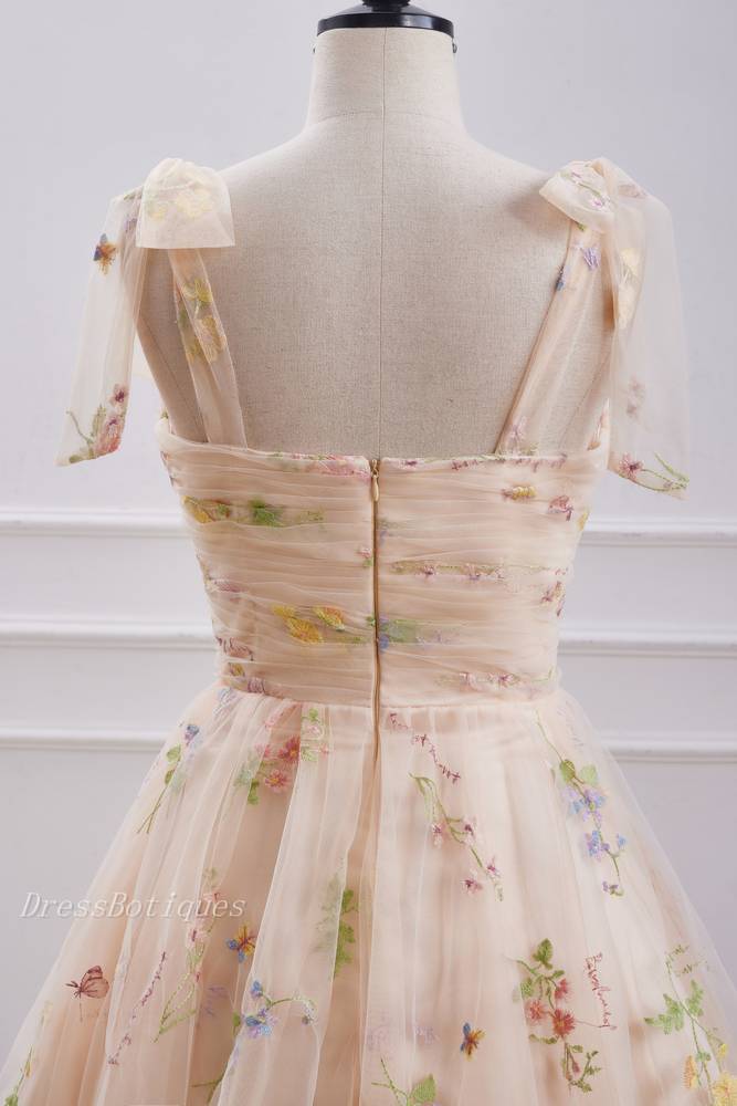 Champagne Sweetheart Floral Print A-Line Homecoming Dresses