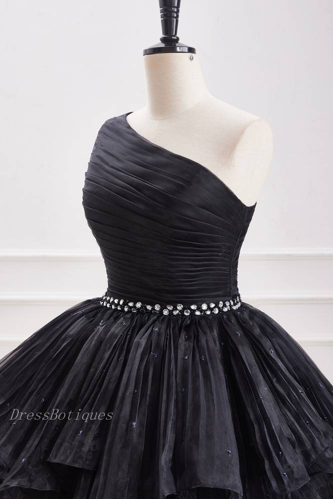 Black One-Shoulder A-Line Tulle Homecoming Dresses with Beads
