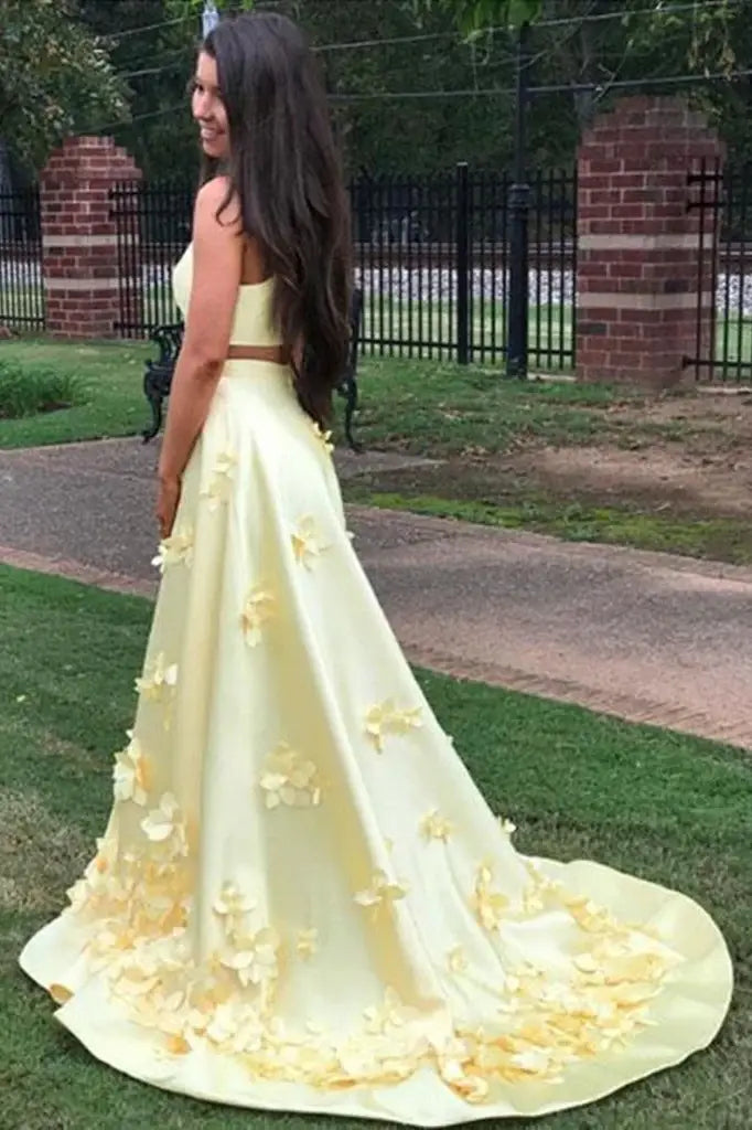 Daffodil A-Line Satin Sleeveless Party Prom Dresses with Handmade Flower