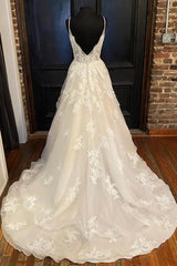 Elegant Long A-Line Tulle Wedding Dresses with Appliques