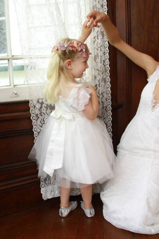 Square Neck Tea-Length Tulle Flower Girl Dresses with Bow