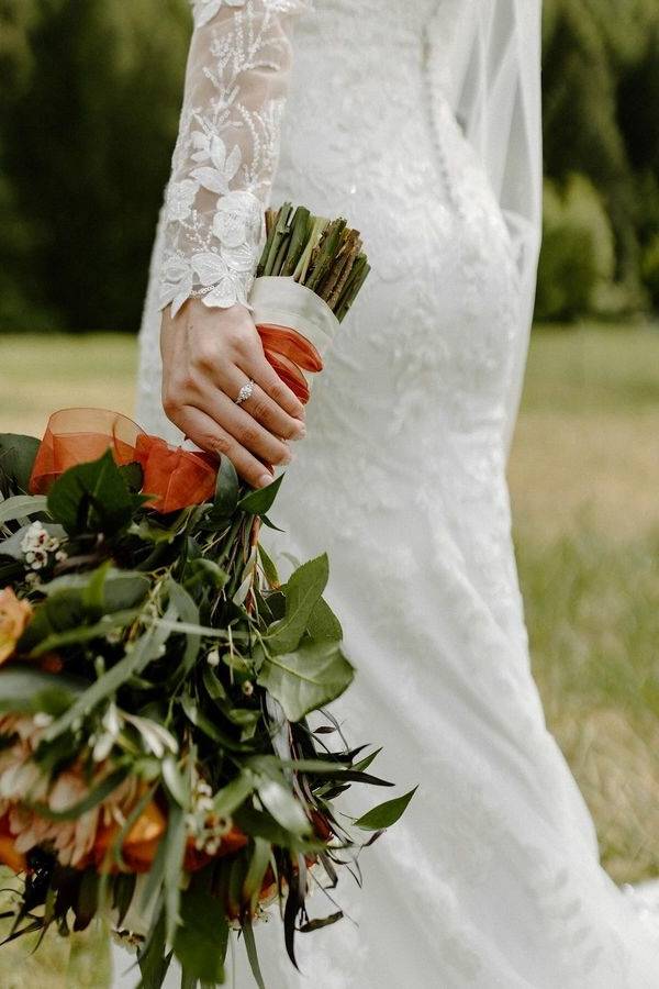 V-Neck Long Sleeves Lace Tulle Mermaid Wedding Dresses