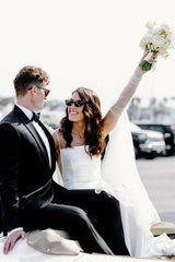 White Stunning Square Neck Sleeveless Mermaid Satin Wedding Dresses