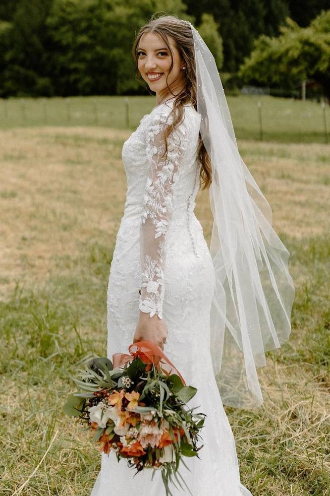 V-Neck Long Sleeves Lace Tulle Mermaid Wedding Dresses