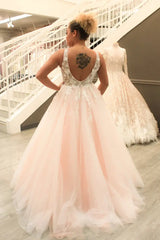 Deep V-Neck A-Line Tulle Formal Evening Dresses with Appliques