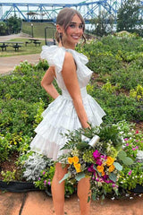 Trendy TieredDeep V-Neck Sleeveless Homecoming Dresses