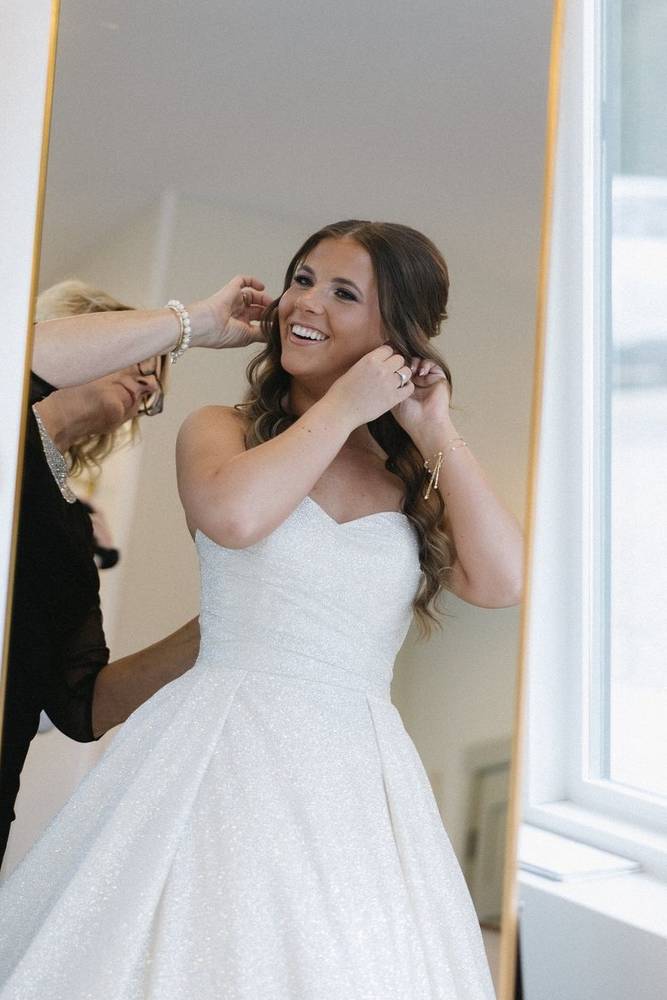 White Deluxe Strapless Sweetheart A-LIne Satin Wedding Dresses