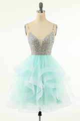 Mint Green Charming V-Neck Sequined Tulle Homecoming Dresses